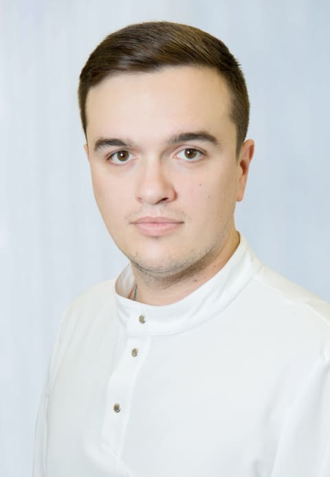 Сафронов Артем Олегович